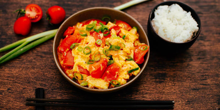 Chinesisches Rührei mit Tomaten