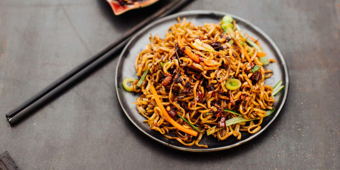 Knusprige Wok Nudeln Chow Mein