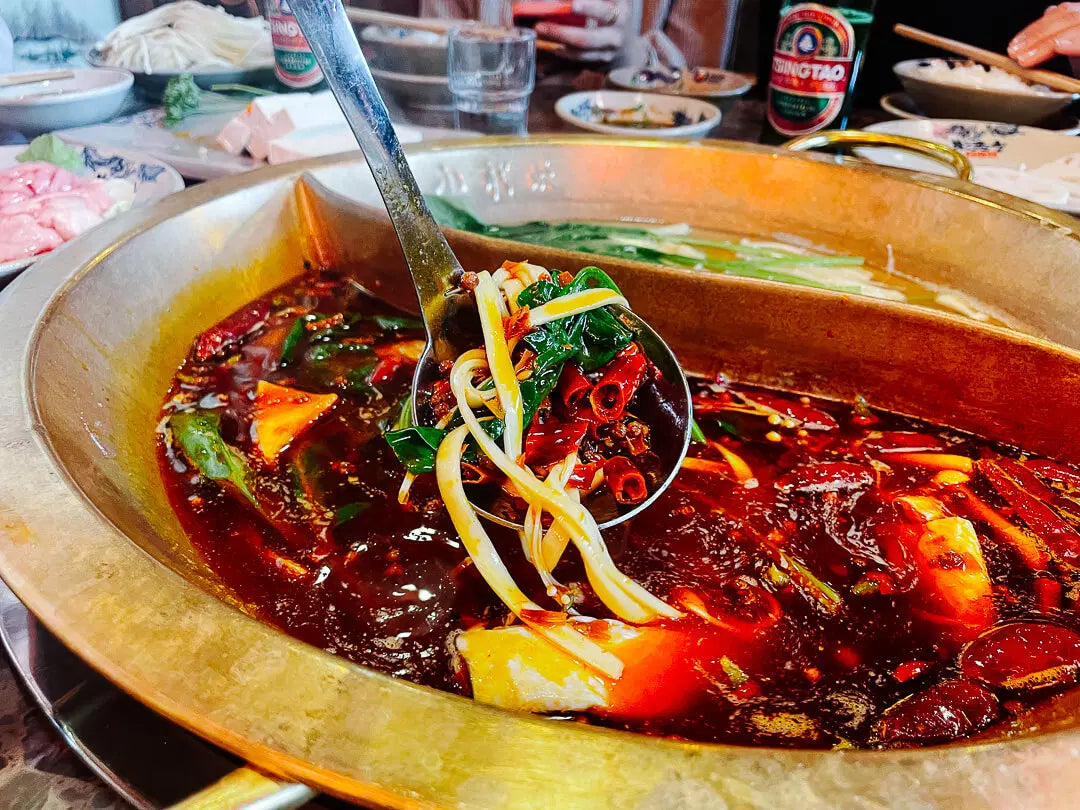 Yin Yang Hot Pot mit Glasdeckel
