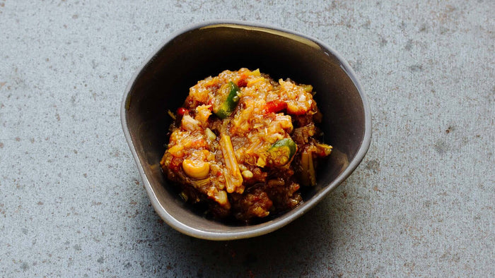 Vietnamesische Dipsauce mit Zitronengras und fermentierten Sardellen - Mam Nem Pha San