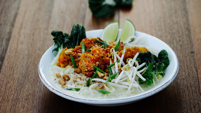 Burmesische Nudelsuppe mit Shan Tofu
