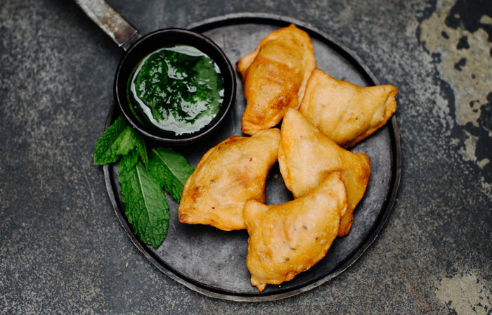 Punjabi Samosa mit Kartoffeln und Lamm