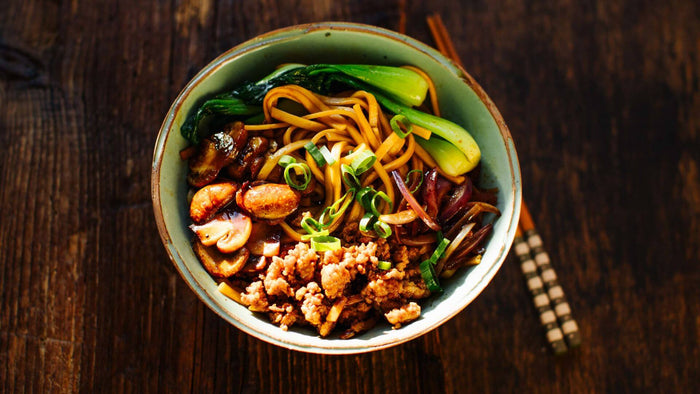 Yaki Udon - Gebratene Udon-Nudeln aus dem Wok