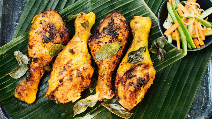 Ayam Goreng - Frittiertes Hähnchen mit würziger Curry-Paste